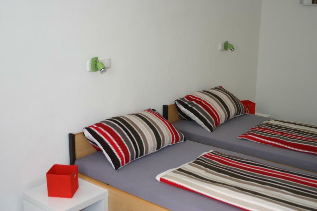 Ferienwohnung Mit Herz Fuer Tiere Kaufbeuren Exterior photo